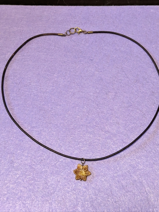 Handmade Jewelry - Leather Cord Flower/Sun Necklace